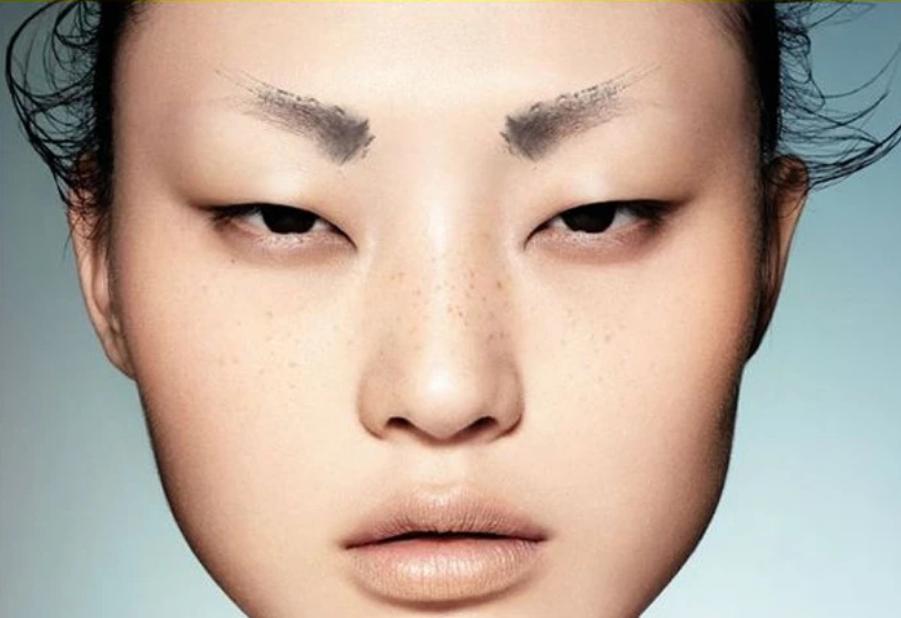 华夏子孙的3个印记:门牙、褶子和脚趾,与生俱来且无法抹去