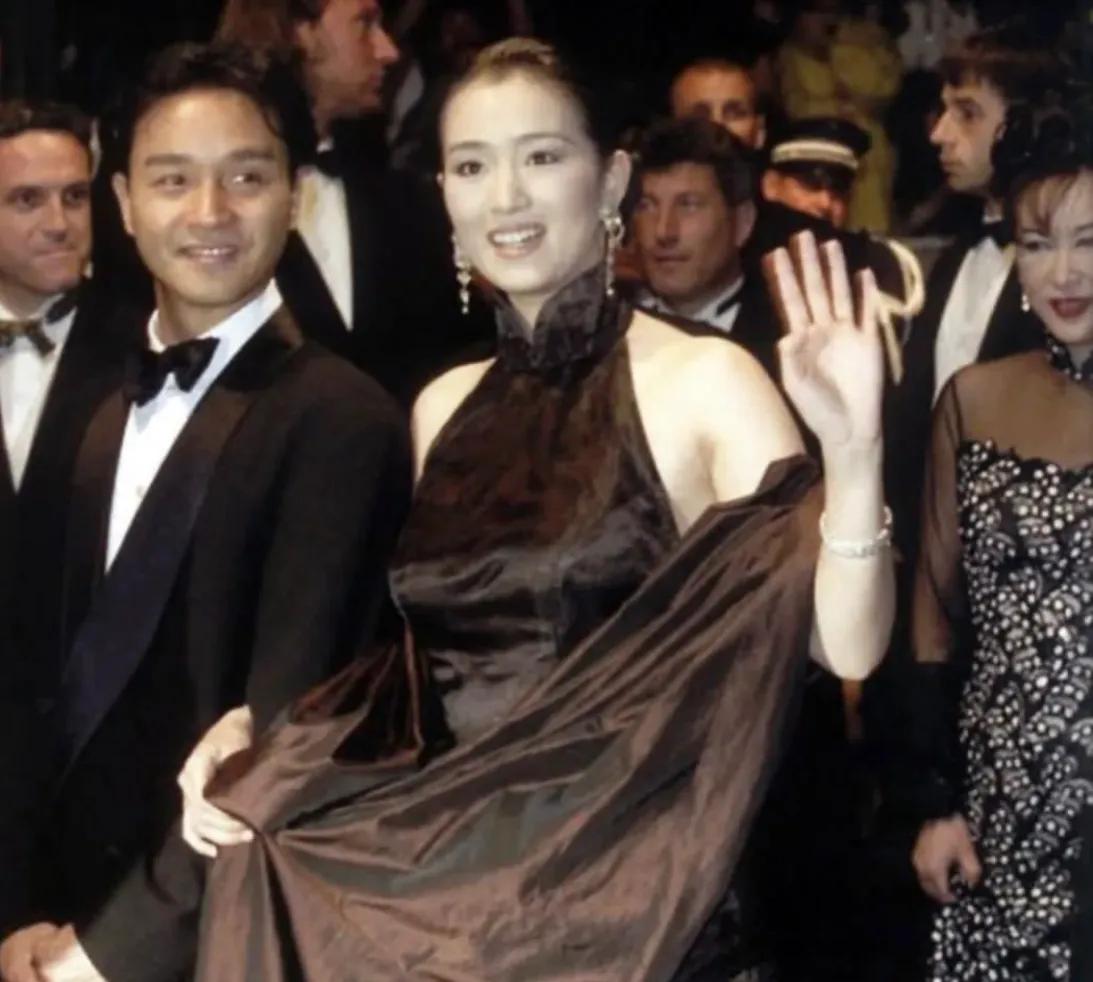 张国荣陈凯歌梅艳芳巩俐合照,张国荣梅艳芳巩俐首映礼