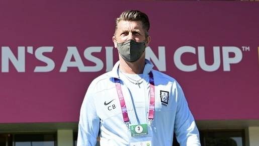 女足亚洲杯决赛在即，韩国网友鞭尸国足：被揍到躲在女人后面