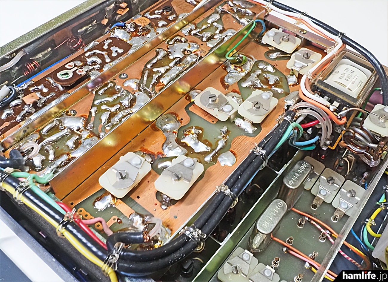 仓库惊现1968年全新业余无线电收发信机，ICOM前身制造