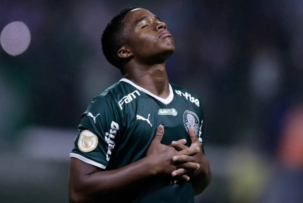 皇马新三叉戟恩德里克,17岁恩德里克入选巴西国家队