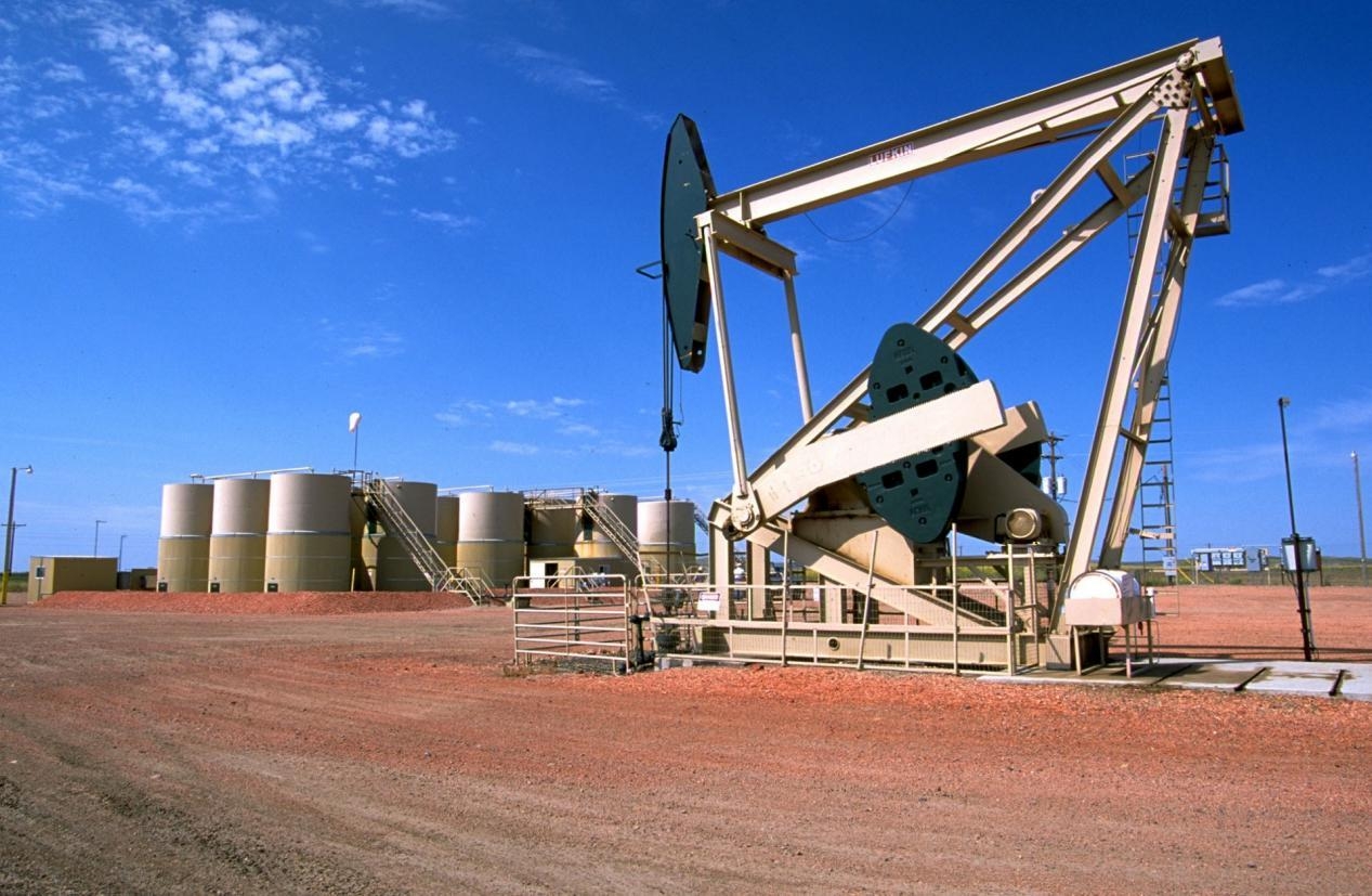 迪拜是怎么变成绿洲,迪拜从沙漠变成城市