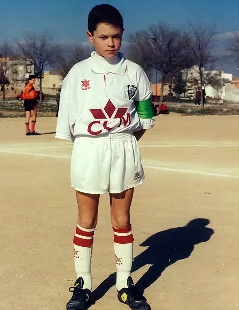 足坛明星小孩,足坛球星萌娃视频