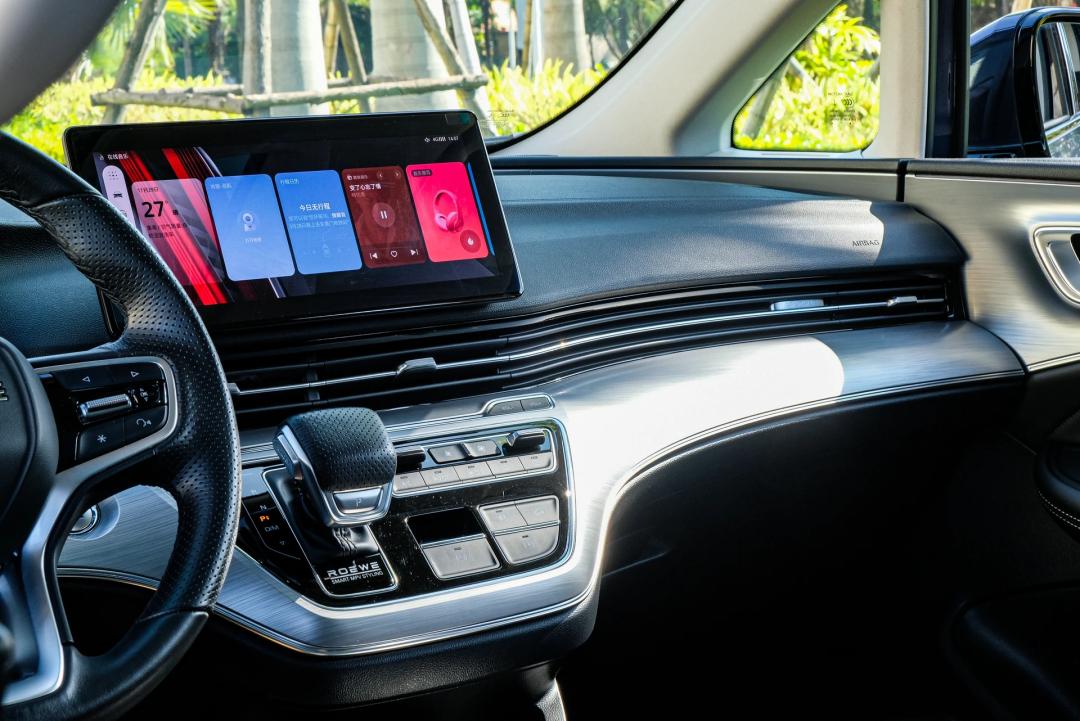 有着“越级能力”的国货MPV，会是你的菜吗？——二手荣威iMAX8