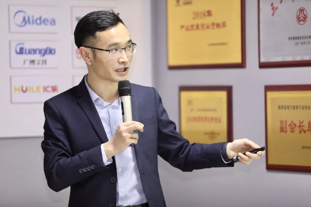 长安号中欧班列西安港务区,西安中欧班列长安号