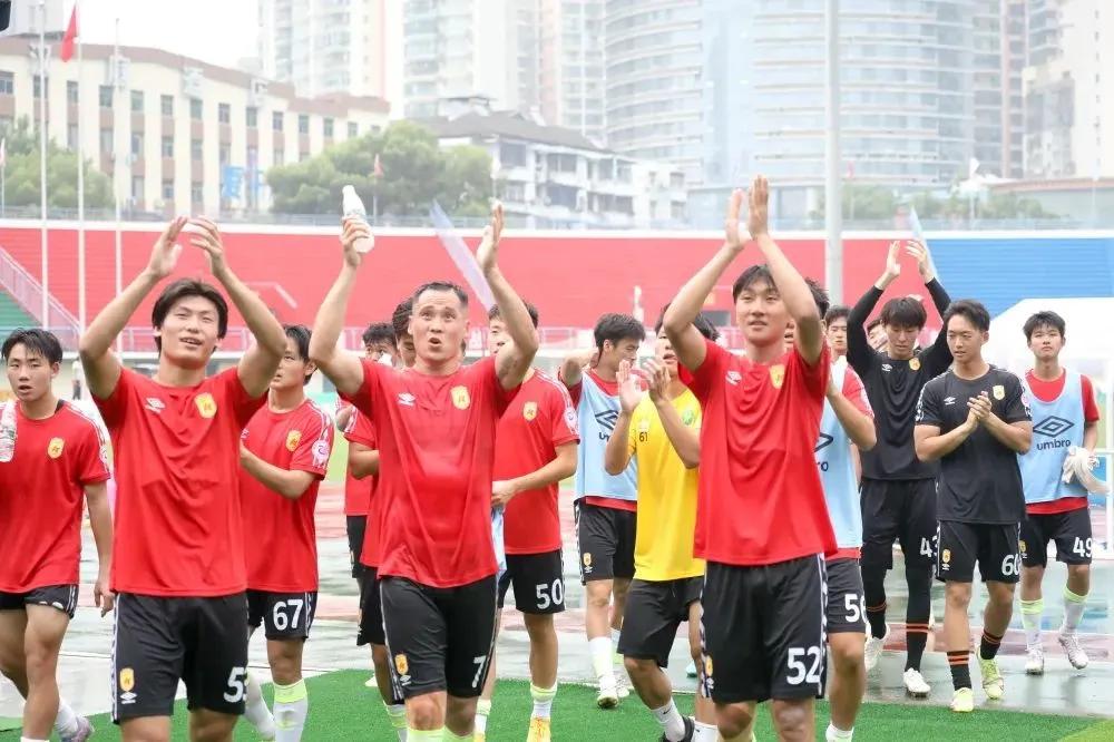 中乙最新第七轮积分榜,中乙第三轮大连智行对海门队