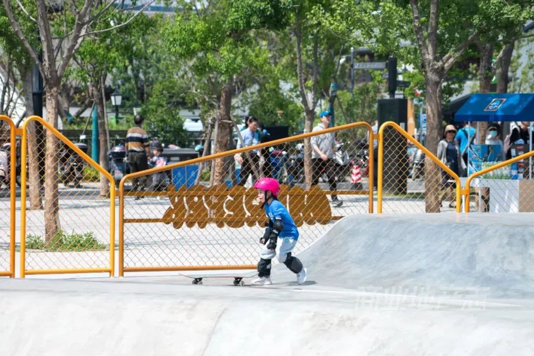 CRR百图斩｜公园里的新天地：上海蟠龙天地