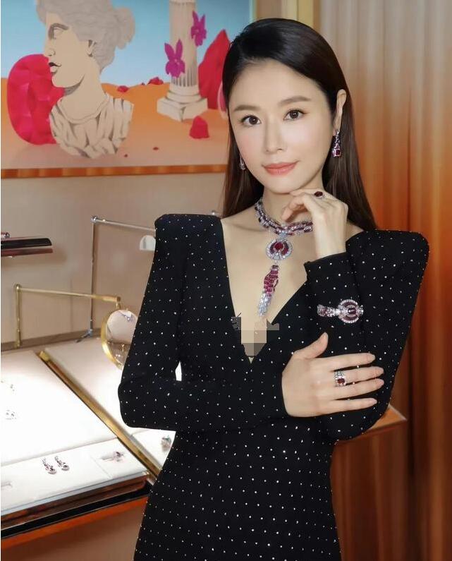 盘点明星收藏的翡翠 (盘点明星收藏的惊天翡翠)