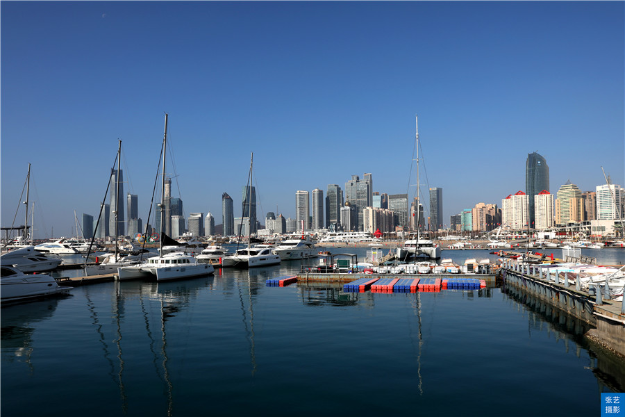 青岛作为中国宜居的旅游城市,青岛黄岛区维多利亚湾的周边环境