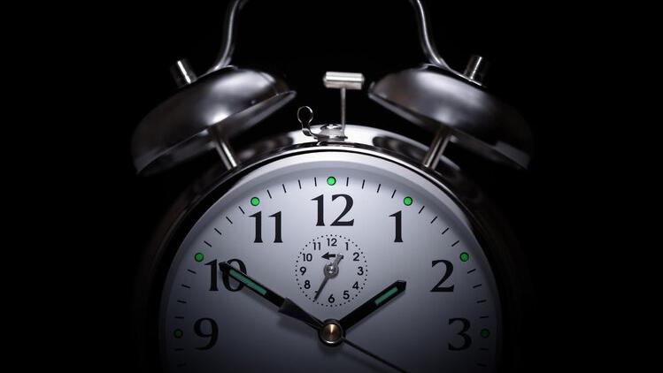 熬夜后感觉心脏累,熬夜之后的心脏疼可以恢复吗