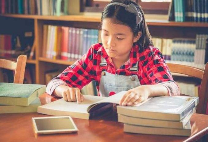 女博士放弃百万年薪回农村种梨,女博士放弃年薪两百万回乡种茶