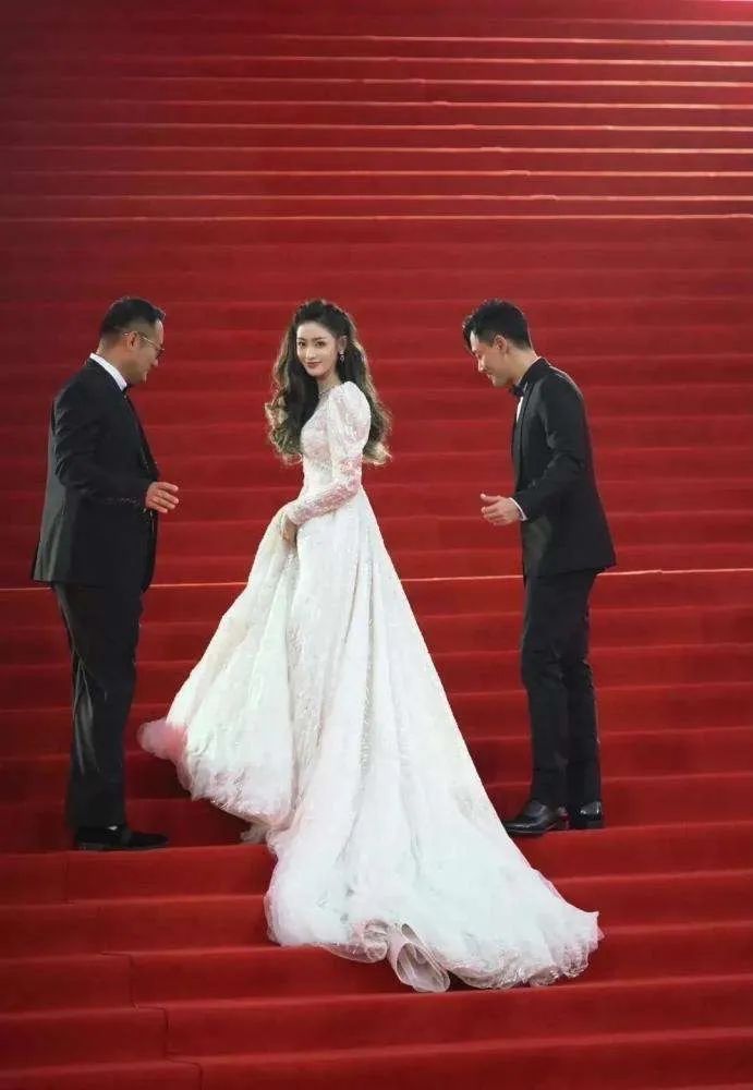 这一年，内娱女星千姿百态，唯这3种“惊艳”，牢牢抓住了我眼球