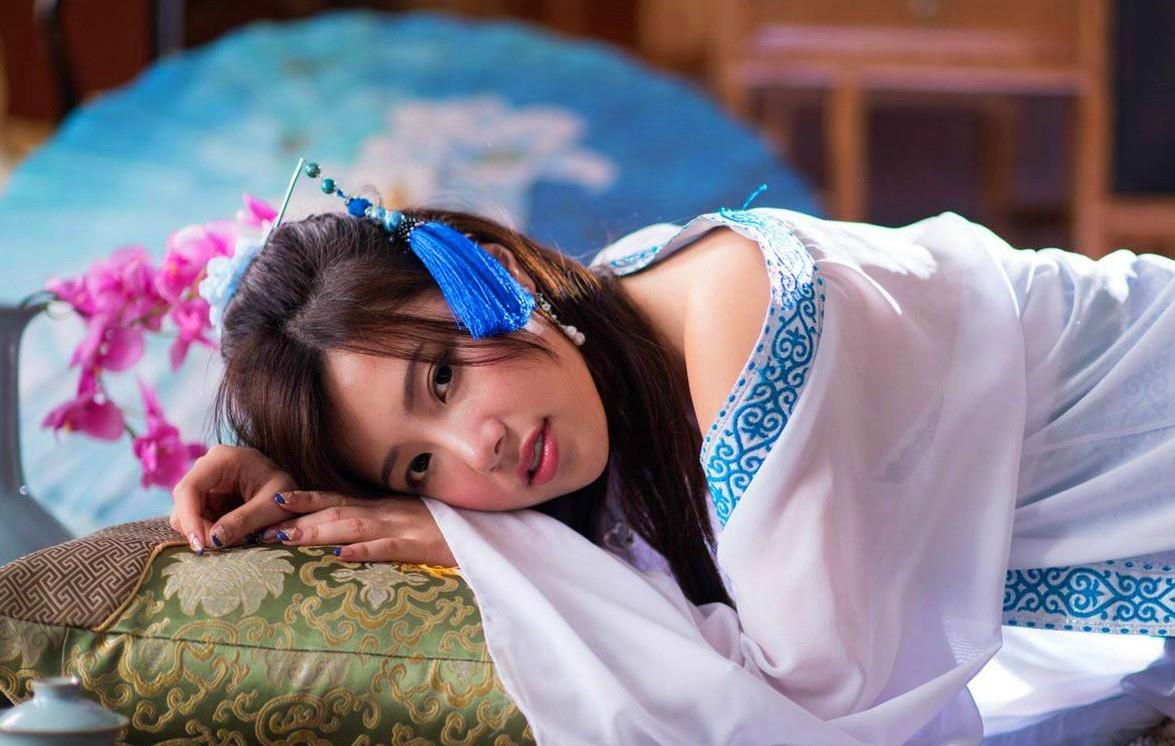 民间故事木匠给寡妇修床,民间故事木匠给娘子修床