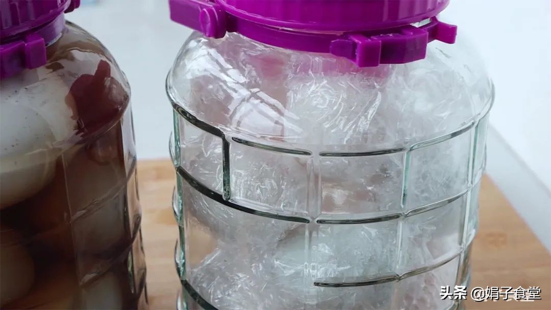 腌制咸鸭蛋最简单正确的做法,把咸鸭蛋腌制成流油咸鸭蛋的方法