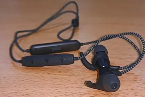 轻巧耳挂式蓝牙耳机,不容易坏的几款挂脖式蓝牙耳机