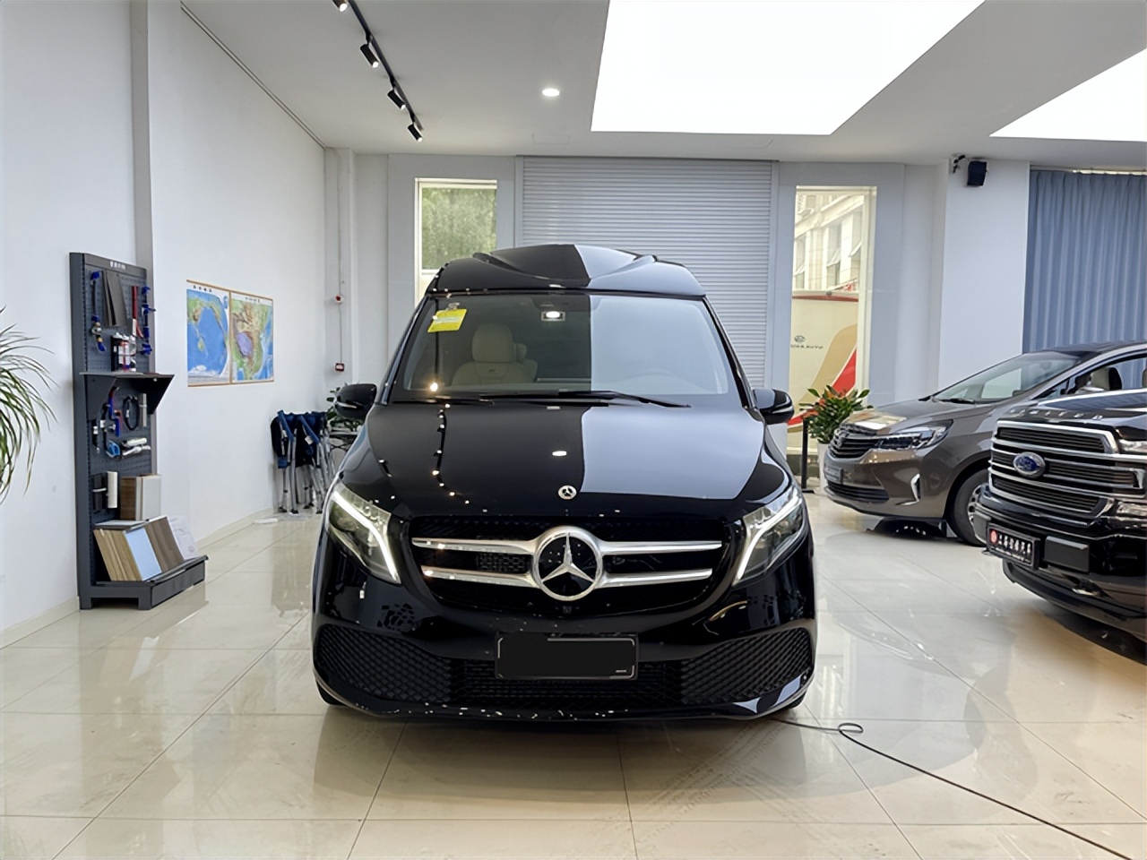 奔驰v260七座商务车操作与使用,奔驰V260L改款