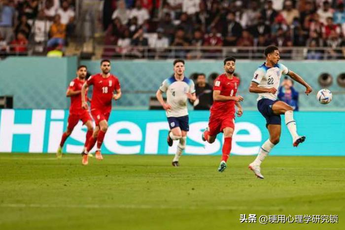 男人爱看球的原因,男人为什么爱看美女球赛