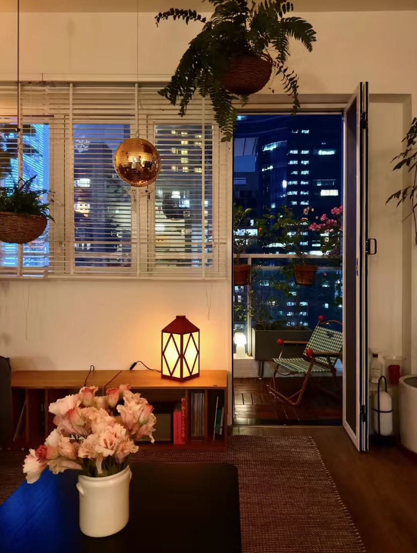 广东夫妇因太会布置而走红,把95㎡家装得堪称教科书,太温馨了!