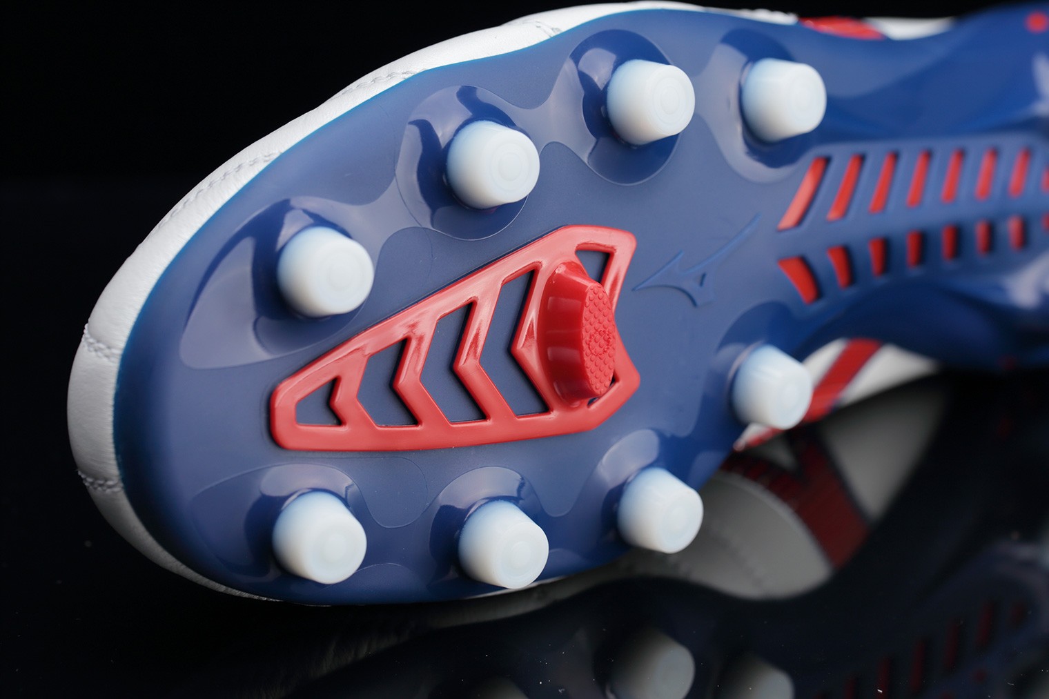 realmeneogt2和vivoneo5哪个好,mizunomorelianeo2的进化版球鞋