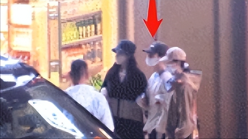 5月只过去9天,曝出9个瓜,离世、恋情、复合、破产,个个是大瓜