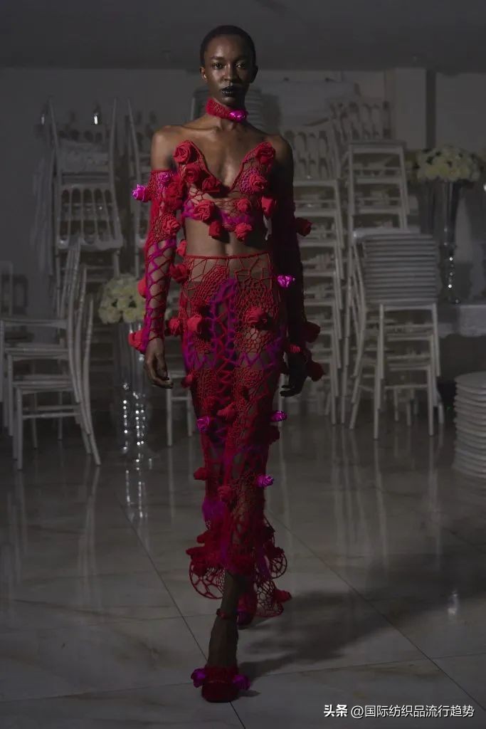 现实中的皇帝的新装,皇帝的新装设计