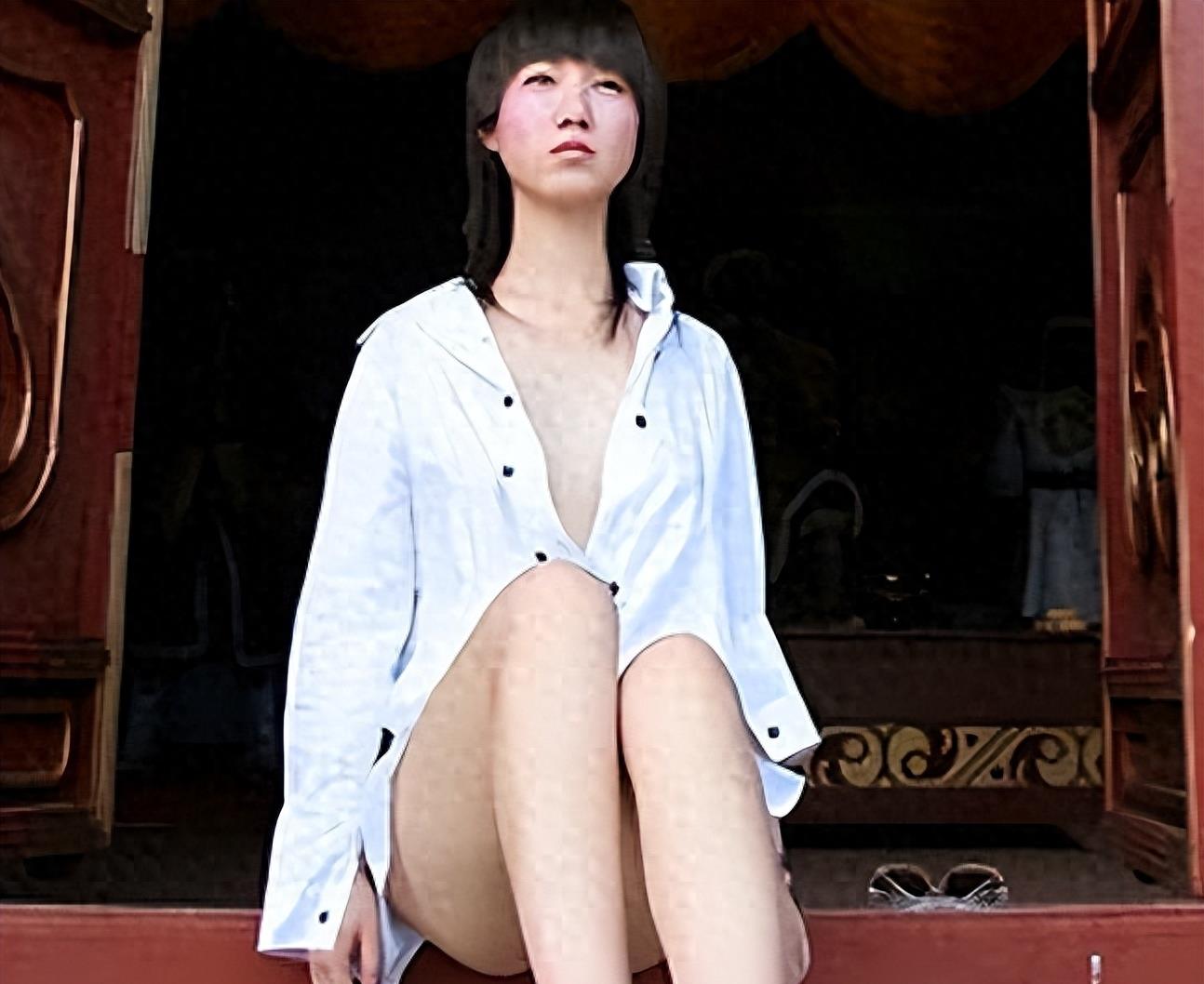 “最红裸模”*筱雨张**：22岁时拍写真火爆全网，如今将近40岁仍单身