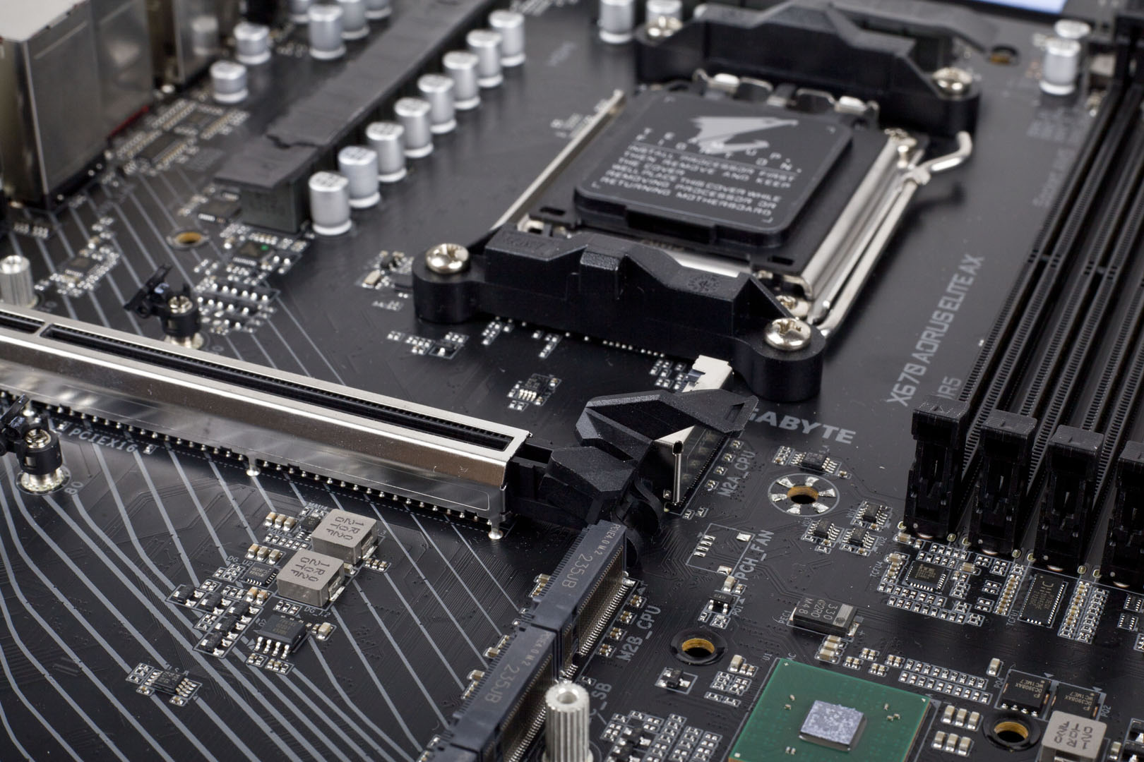 7000系列选配,技嘉x670小雕鉴赏