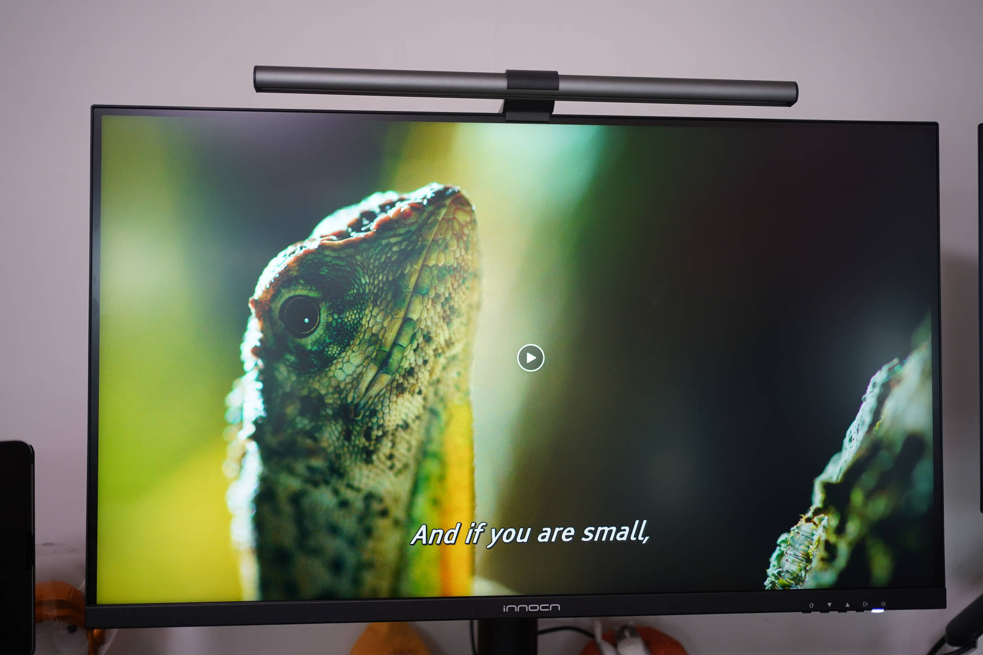 白天生产力晚上爱奇艺，八千字教你打造一键切换主题桌面