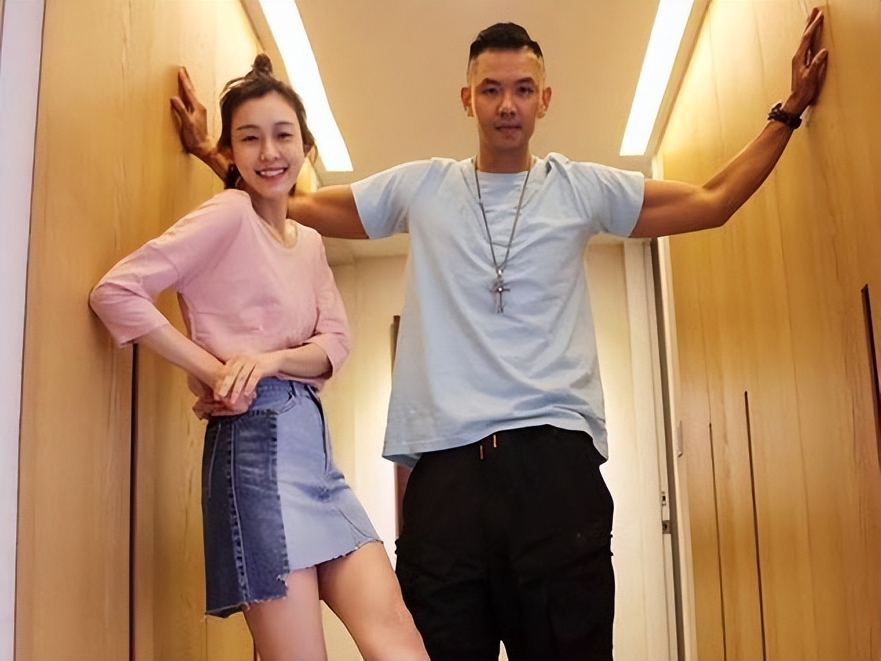 具俊晔晒与大s重逢画面韩国网友,具俊晔大s回韩国