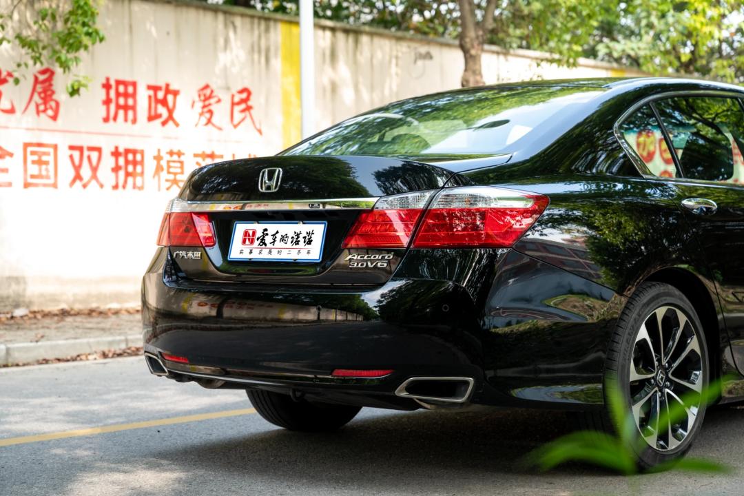 买高配家用车，送V6发动机——9代雅阁3.0LVTI尊贵版