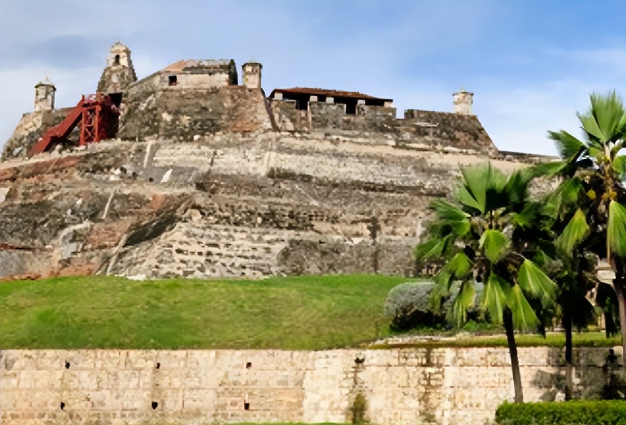 拉丁美洲为什么被西班牙征服,西班牙征服拉丁美洲