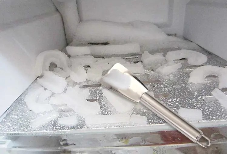 冷柜冬天快速除霜方法,冷柜除霜的正确使用方法