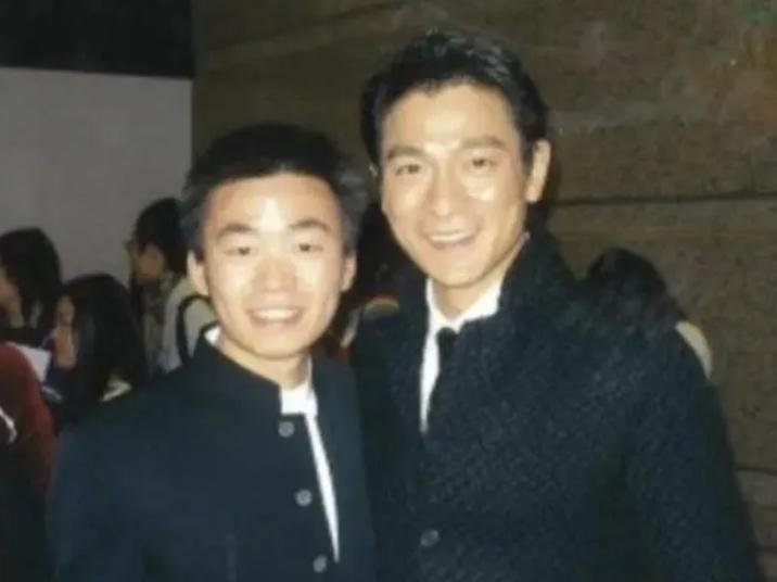 戳破了偶像天花板，刘德华的“信仰”，撕开了流量明星的遮羞布