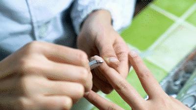 很喜欢美甲怎么办,美甲后的指甲特别薄很疼怎么保护