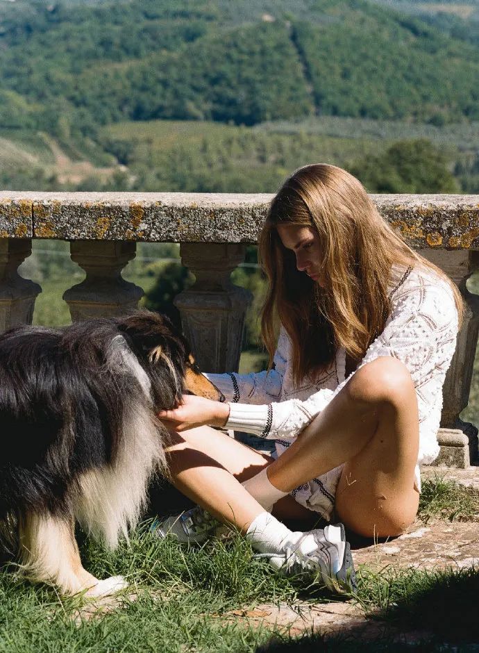 现在流行运动鞋,运动鞋今年流行款式