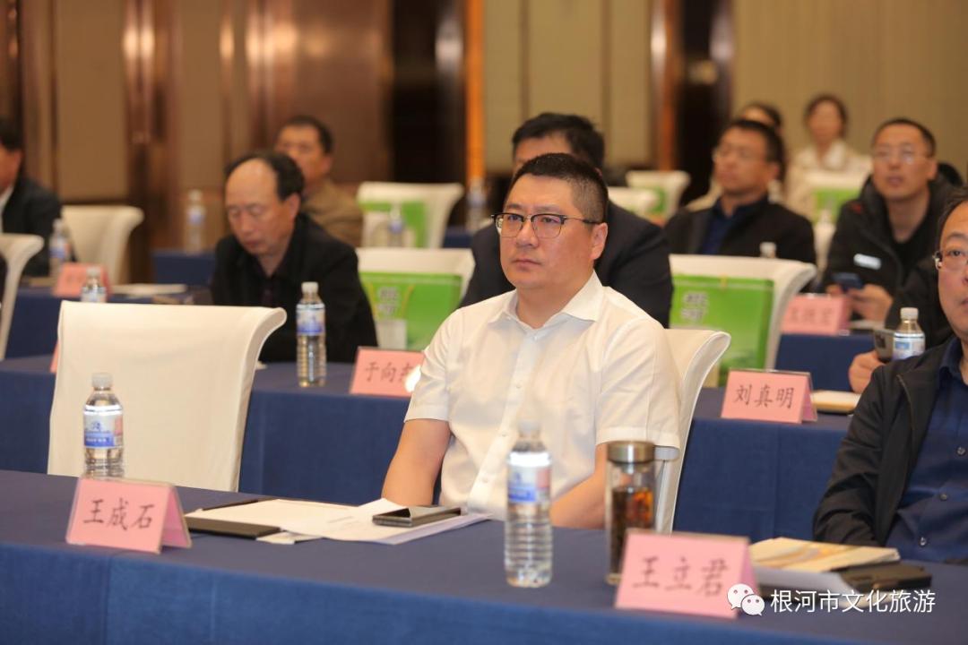 创先争优“走出去”，跳起摘桃“引进来”根河市赴济南开展“生态山金自然根河”招商引资·文化旅游推介会