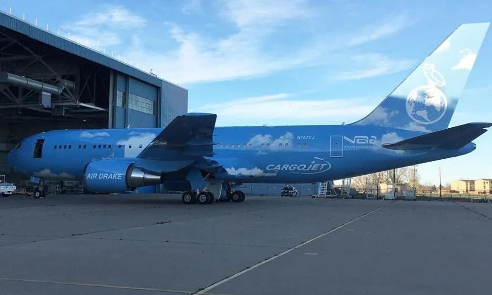 花五亿买了私人飞机后，名人都用它干什么了？