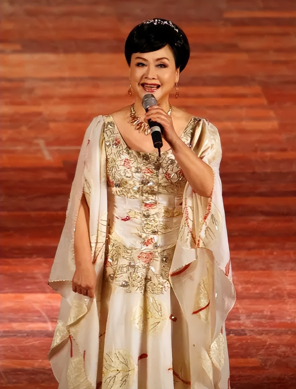 李谷一经历过几段婚姻,李谷一晚年近况