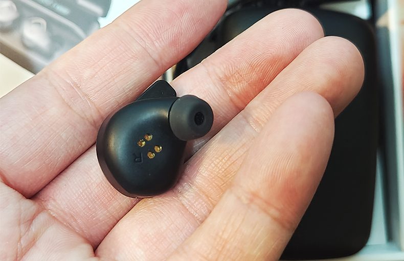 尊享奢华,音感升级,览邦F8FreeBudsPlus耳机,简而不减