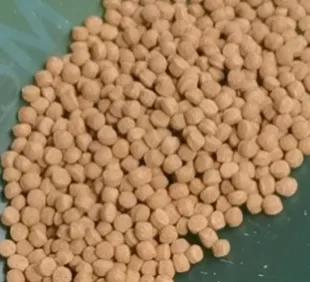 浮水鱼饲料哪种型号好钓鱼,浮水鱼饲料加水化开后会沉底吗