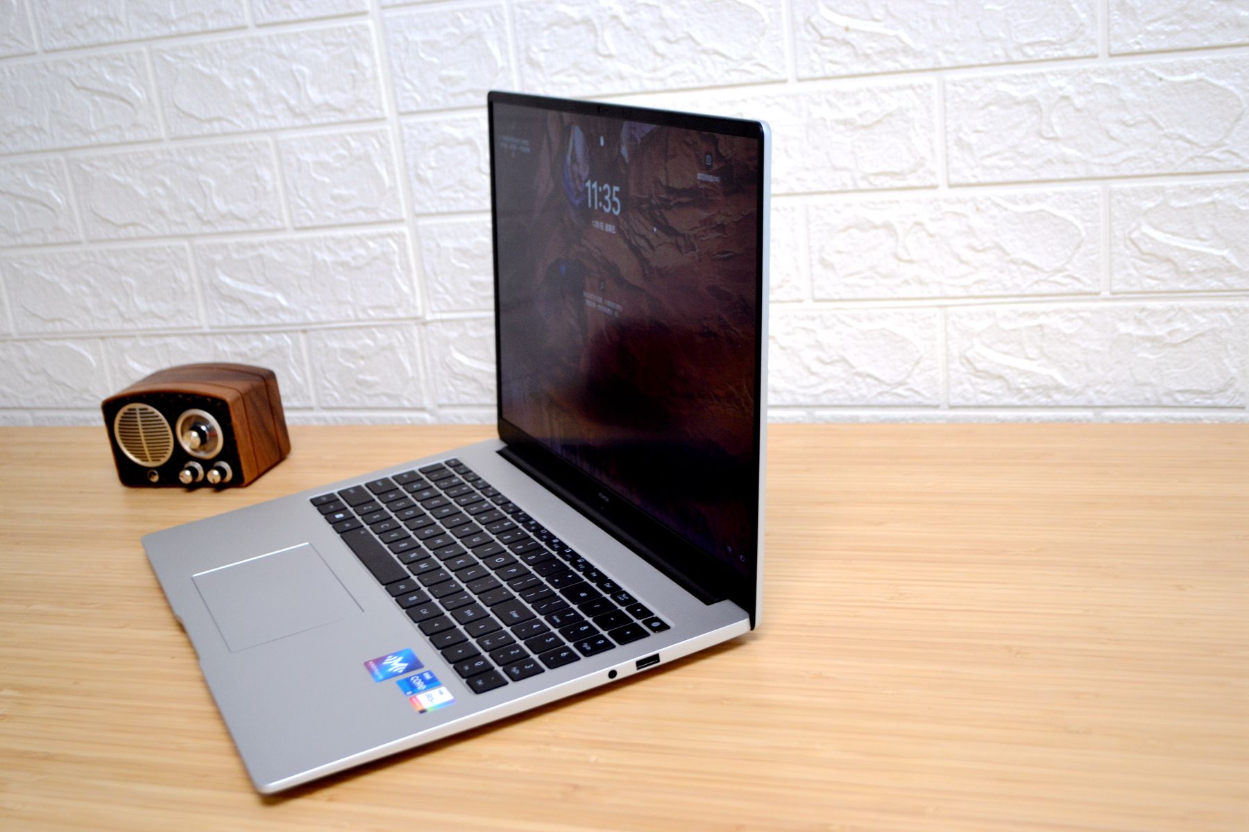 性能炸裂！16寸超窄边框+i5-12500H，荣耀MagicBookX16首发测评