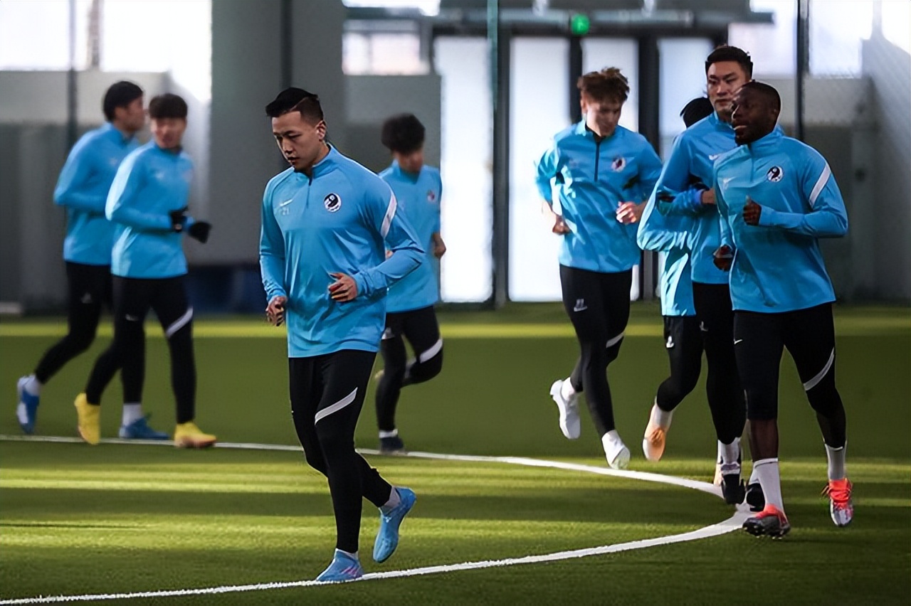 前国脚谢晖现状,前国脚谢晖喜获千金