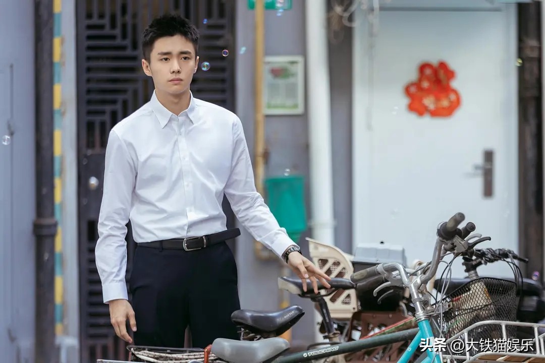 2022年4大“无效男主”，男主戏一部接着一部，就是没法大红大紫