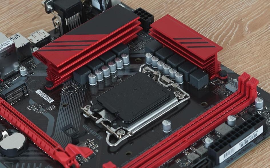 技嘉b760mpowerddr5和b760md2h,技嘉魔鹰b760mgamingacd4wifi测评