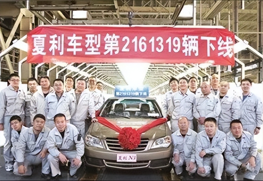 合资王者衰落，上汽大众职工失去“安乐窝”，70%的员工不愿离开