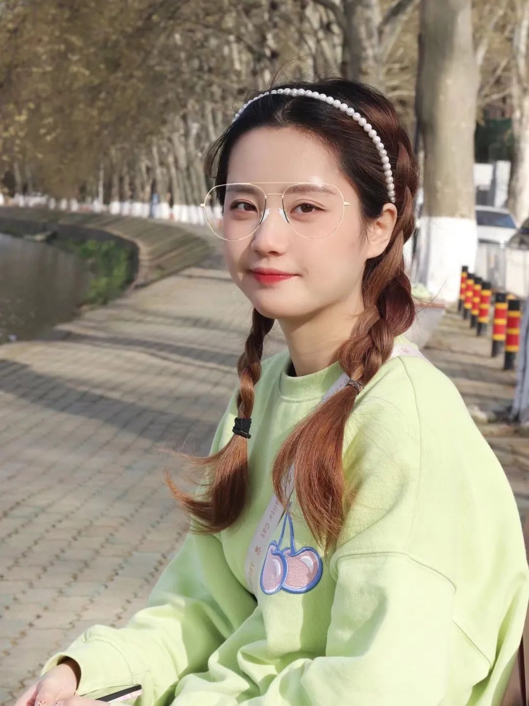 不知道自己的脸型适合戴哪种款式,长脸型耳环项链配饰