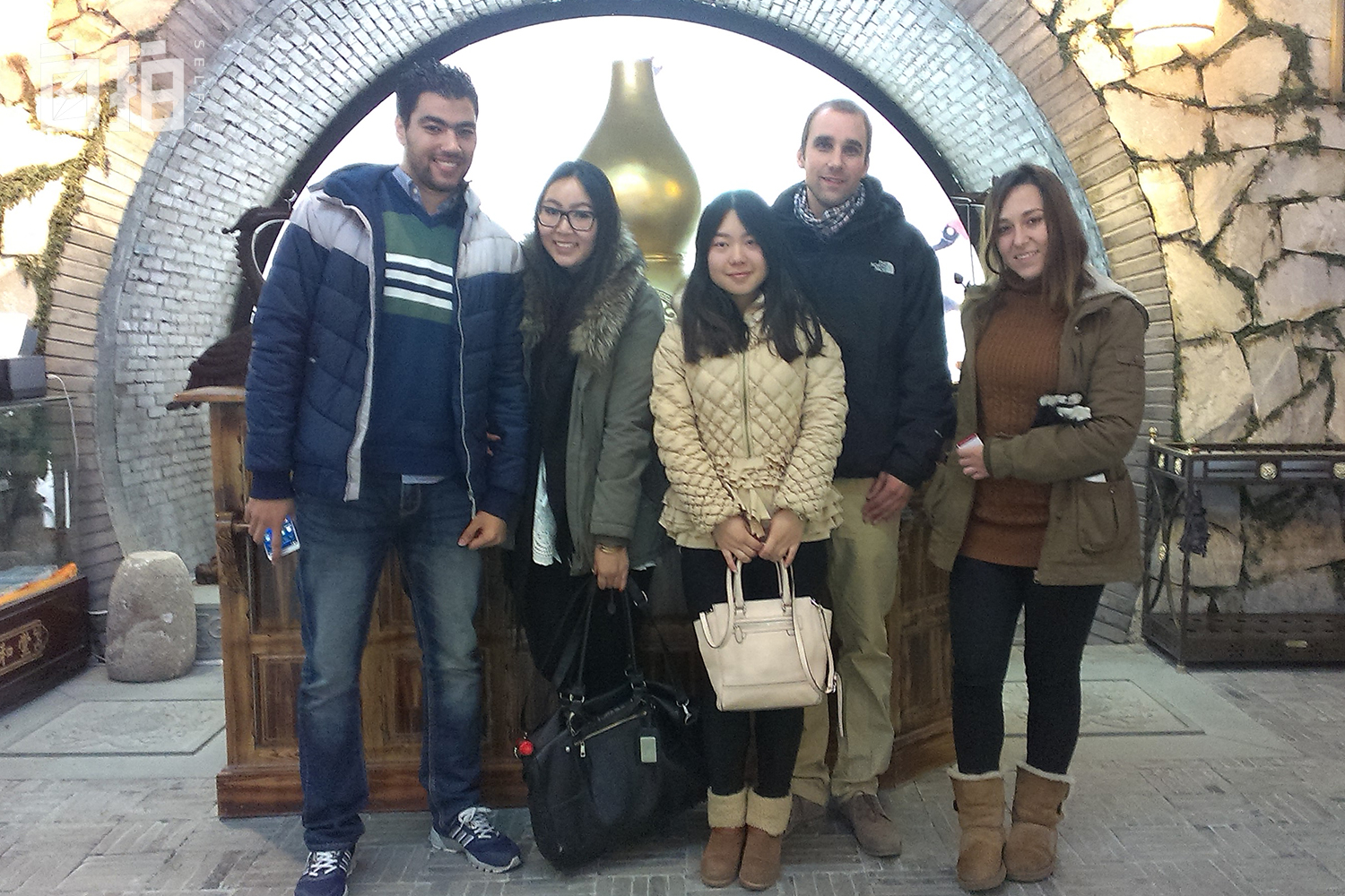 我,德国人,到河南学武术,在杭州学中医,给中国人号脉、针灸