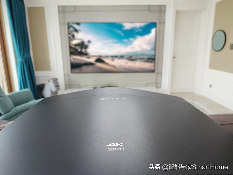 凭实力说话体验索尼VPL-VW898家庭影院投影机