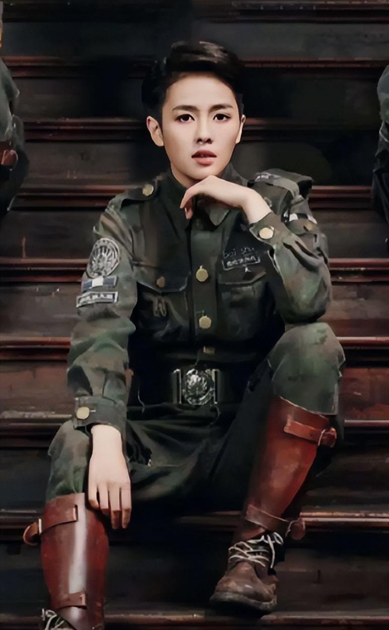 九部剧没火,一个表情包就红了,落榜练习生白鹿的成名之路