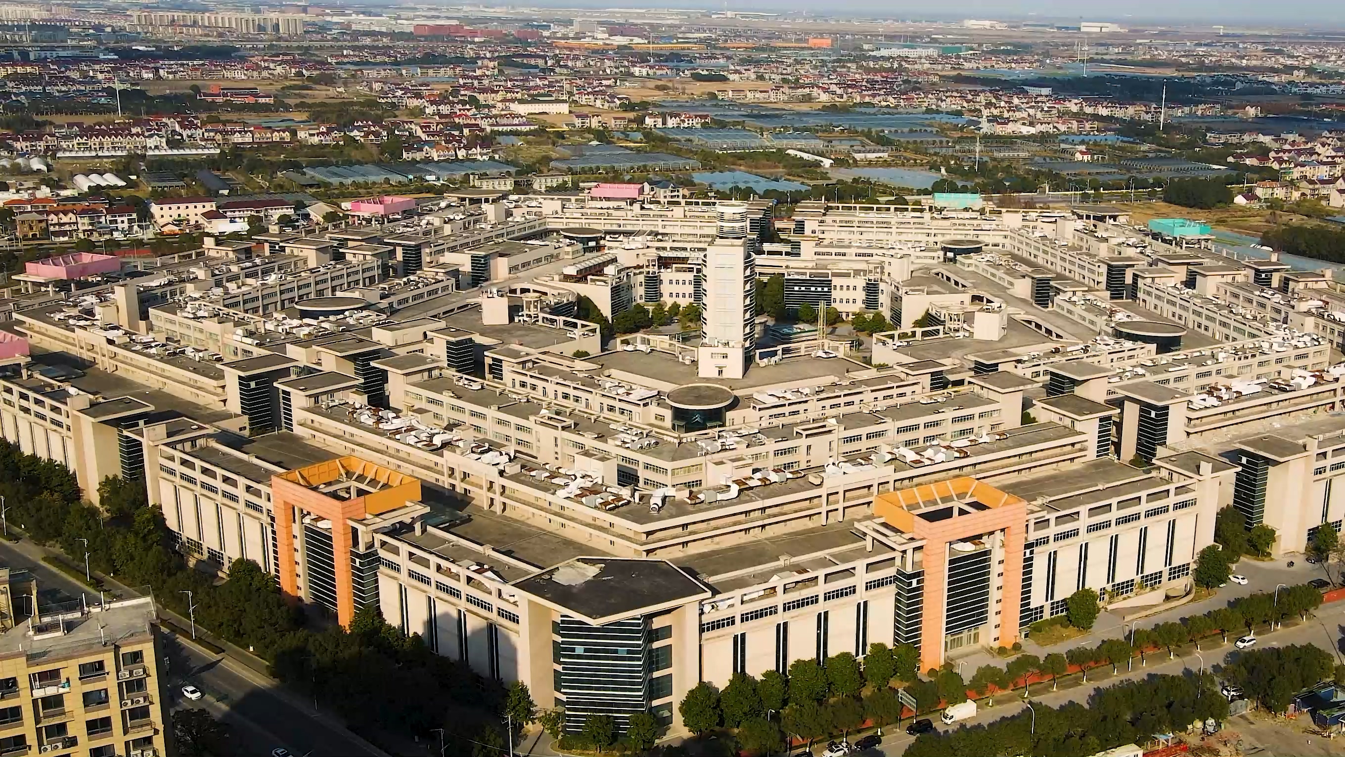 上海惠南镇五角大楼,南汇五角大楼现在怎么样了